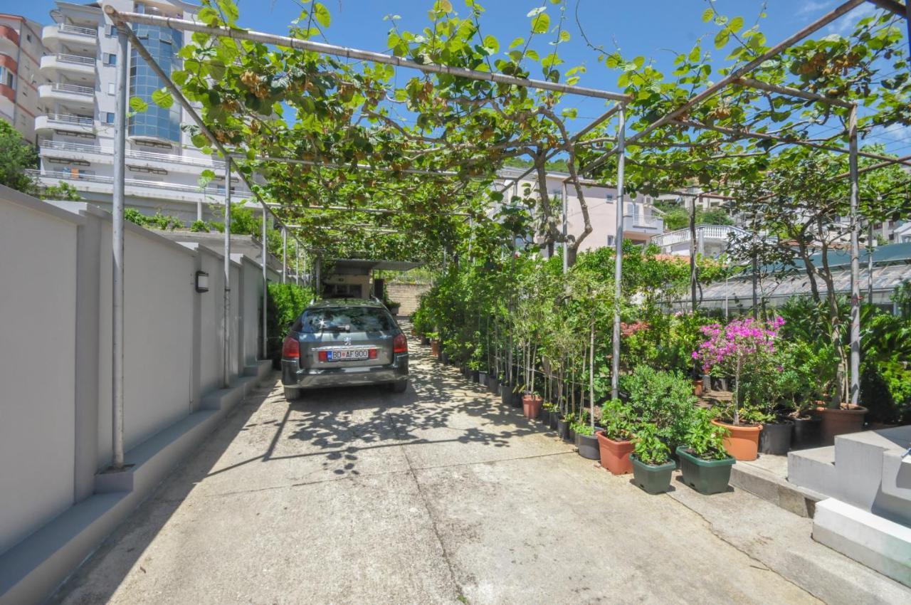 Apartment Tilia Budva